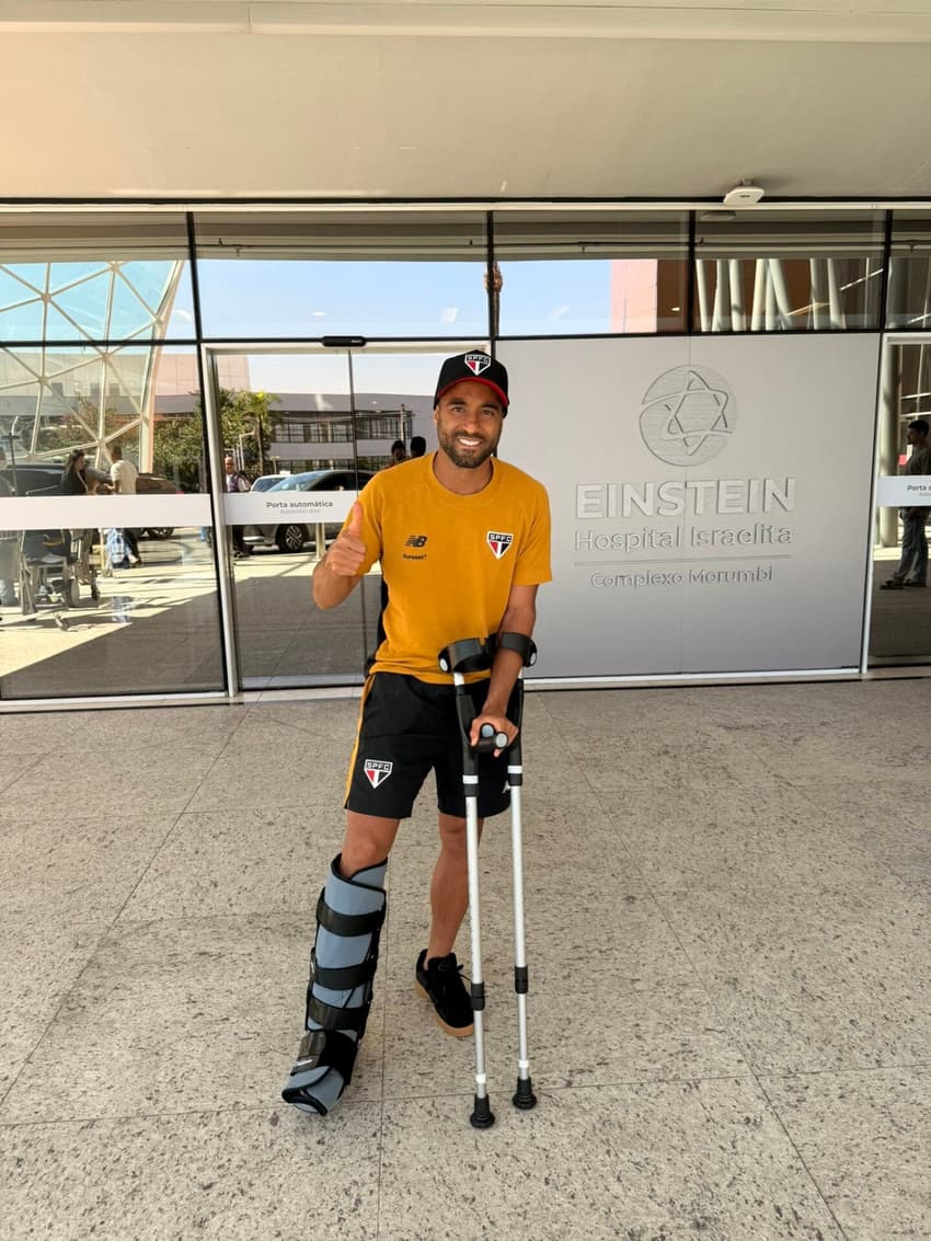 O atleta Tricolor tem previsão de retorno somente para temporada de 2027 (Foto: Reprodução/X/LucasMoura)