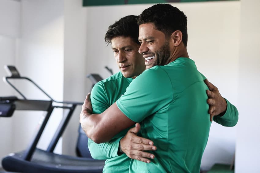 Hulk e Cano no CT do Fluminense (Foto: Lucas Merçon/ Fluminense FC)