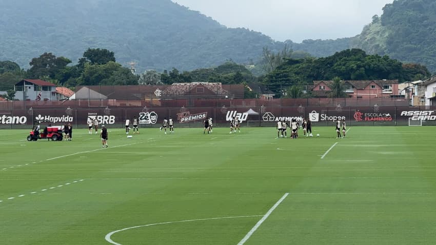 Flamengo treina no Ninho em preparação para clássico com o  Vasco 