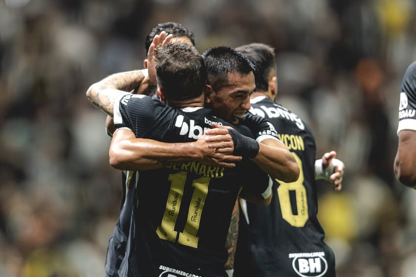 Jogadores do Atlético comemoram gol contra o Cienciano na Arena MRV (Foto: Pedro Souza / Atlético)