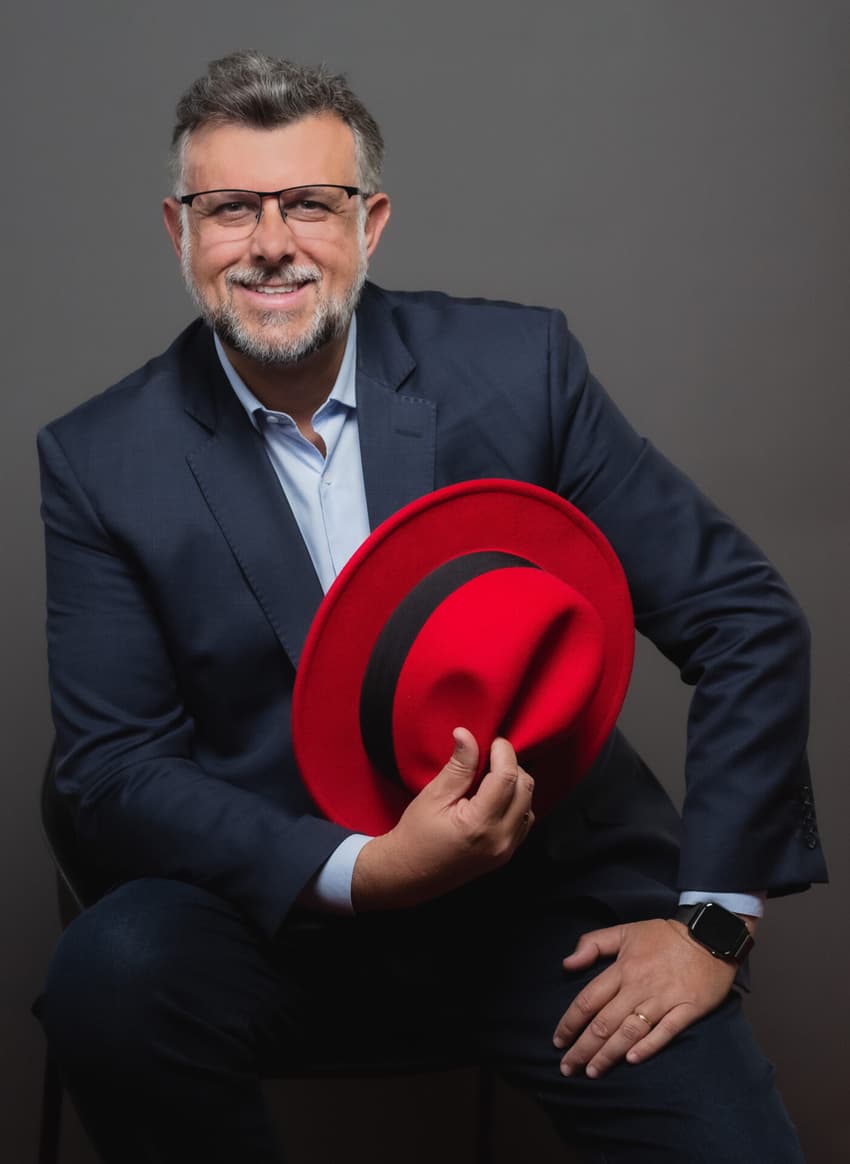 Diretor sênior do ecossistema de parceiros para a América Latina na Red Hat (Foto: Reprodução)