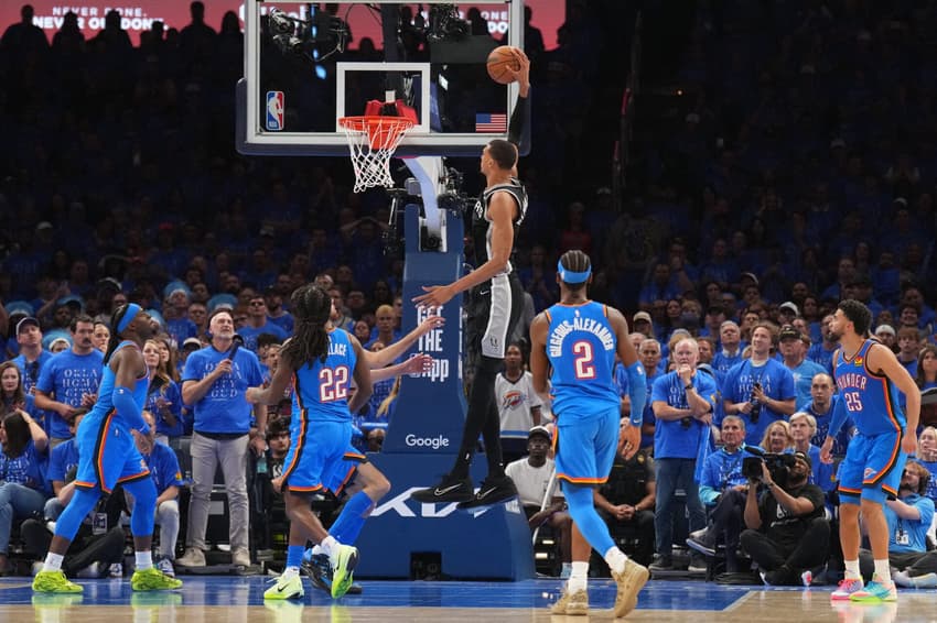 Victor Wembanyama faz jogo histórico nas Finais da Conferência Oeste contra o OKC (Foto: Jesse D. Garrabrant/NBAE via Getty Images/AFP)