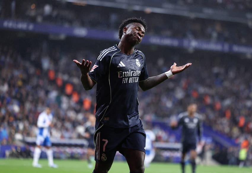 Vini Jr celebra gol pelo Real Madrid contra o Espanyol (Foto: Josep Lago/AFP)