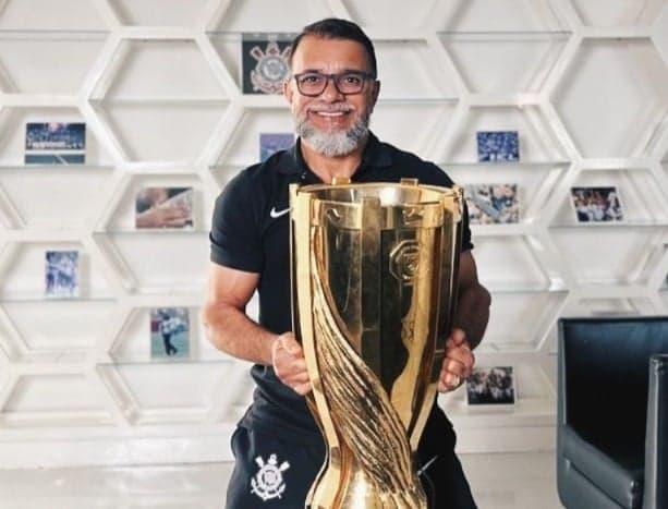 Lulinha Tavares encerra passagem pelo Corinthians por problemas financeiros (Foto: Reprodução)