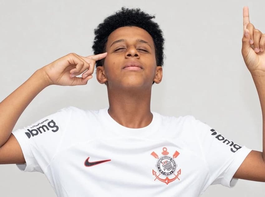 Gilzinho deixou a base do Corinthians (Foto: Reprodução)