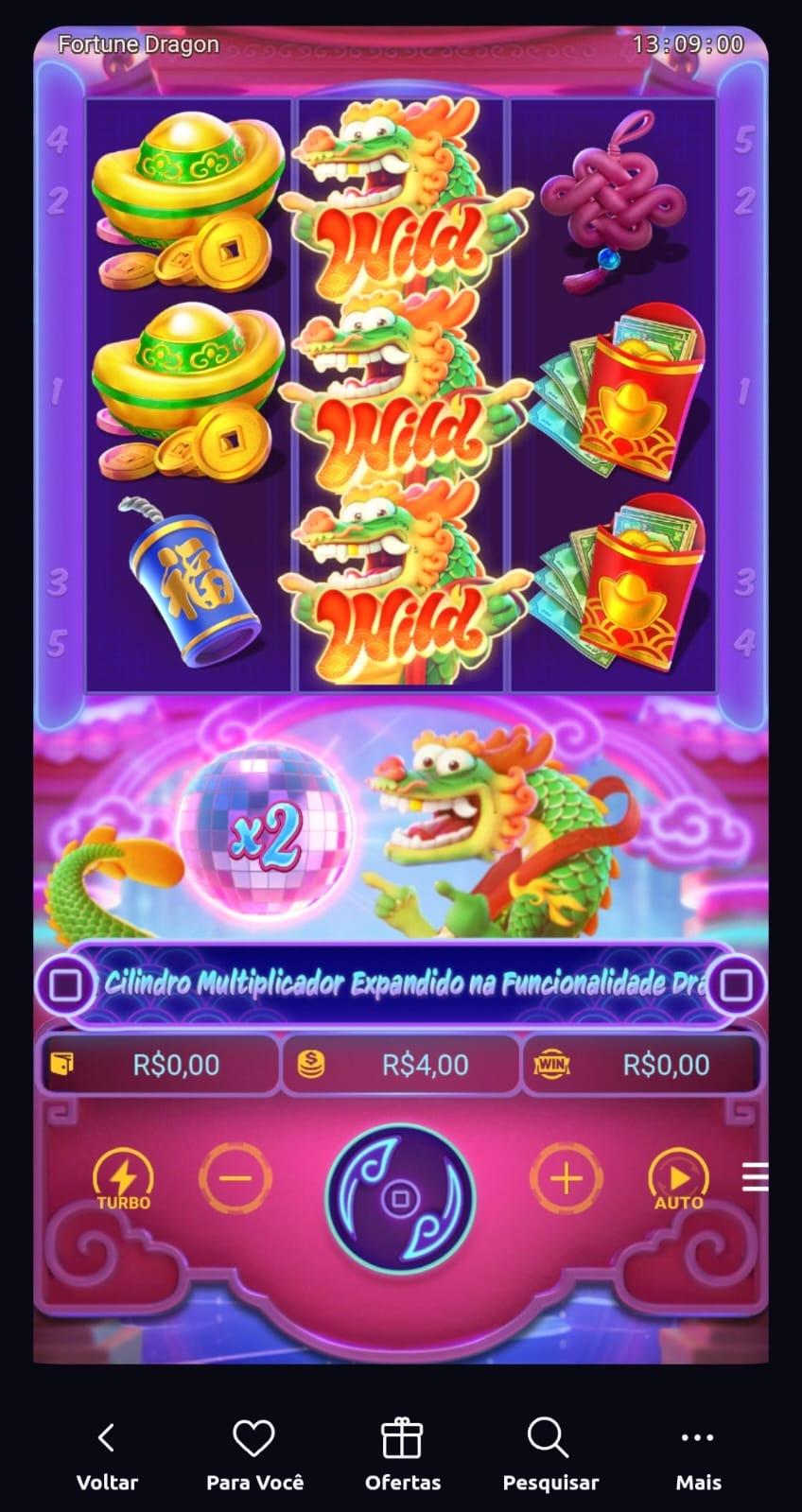 Captura de tela de uma sessão de apostas no Fortune Dragon, um dos slots da PG Soft com maior porcentagem de RTP.