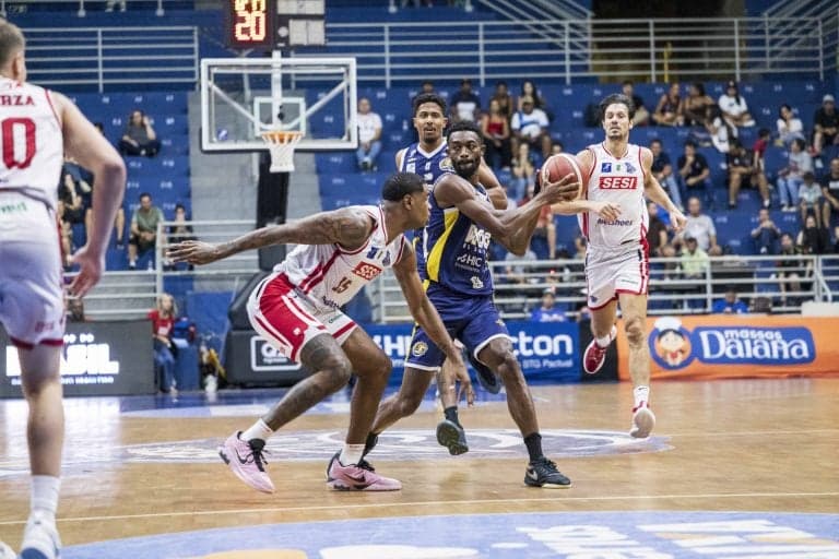 Franca x Mogi pelo jogo 1 das quartas de final do NBB 25/26 (Foto: Divulgação/NBB)