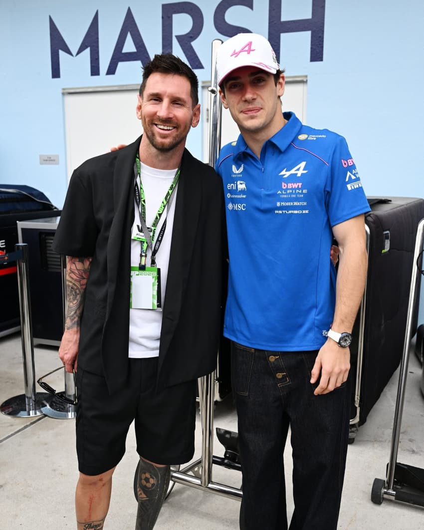 Os argentinos Lionel Messi e Franco Colapinto no GP de Miami (Foto: Reprodução/F1)