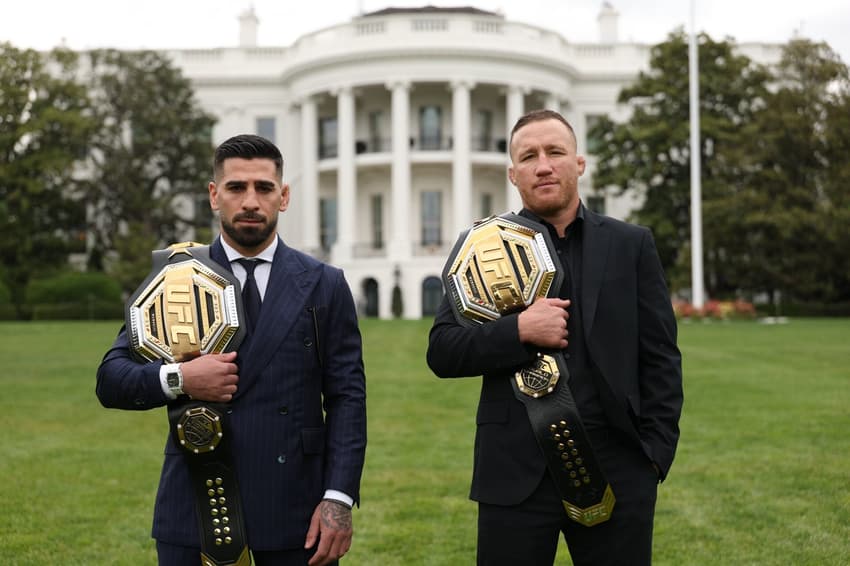 Ilia Topuria e Justin Gaethje em encarada para o UFC Casa Branca (Foto: Reprodução/X/UFC)