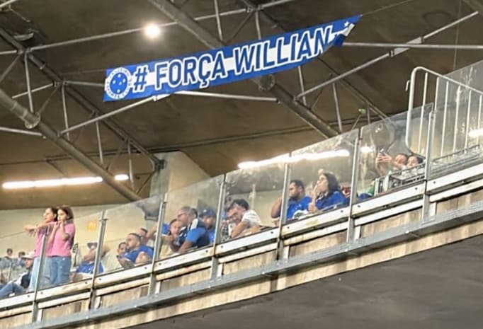 Faixa estendida no Mineirão (Foto: Reprodução Instagam)
