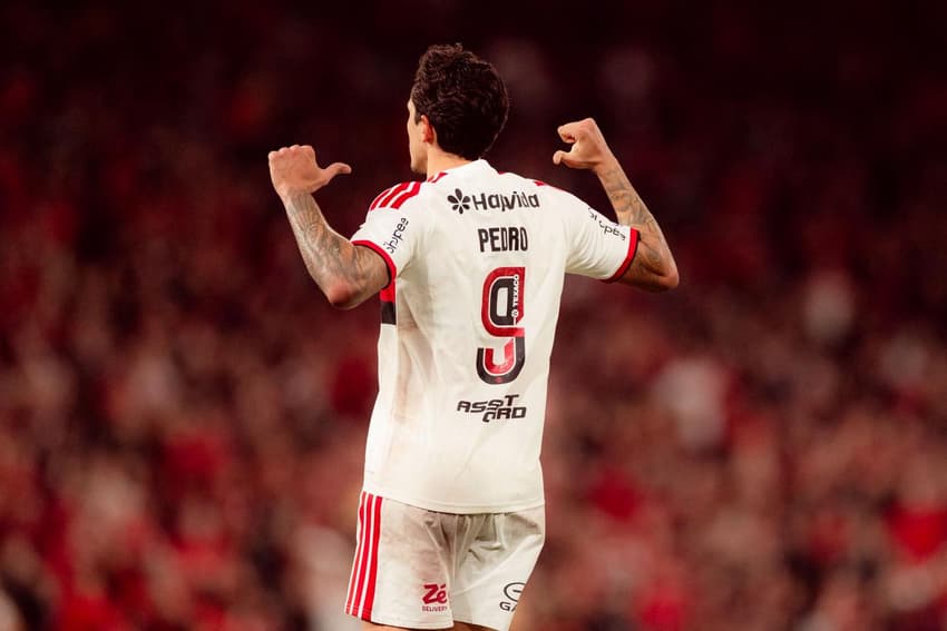 Pedro comemora gol do Flamengo contra o Athletico (Foto: Adriano Fontes/Flamengo)