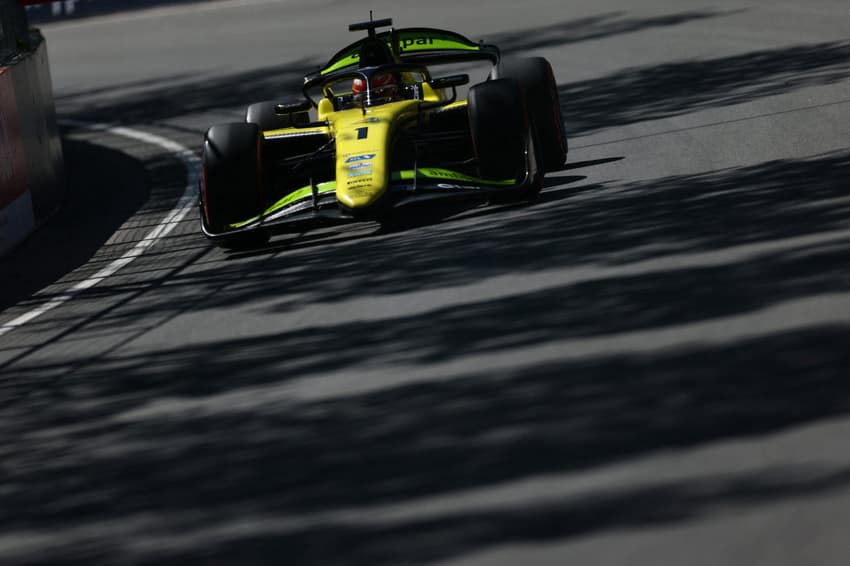 Rafael Câmara, da Invicta, em ação no GP do Canadá pela F2 (Foto: Clive Mason/Getty Images/AFP)