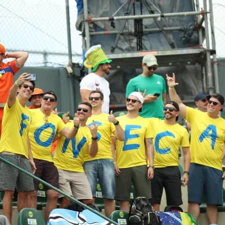'Torcida organizada' de João Fonseca no ATP 250 de Buenos Aires<br>Imagem: Reprodução/X/ARgentina Open