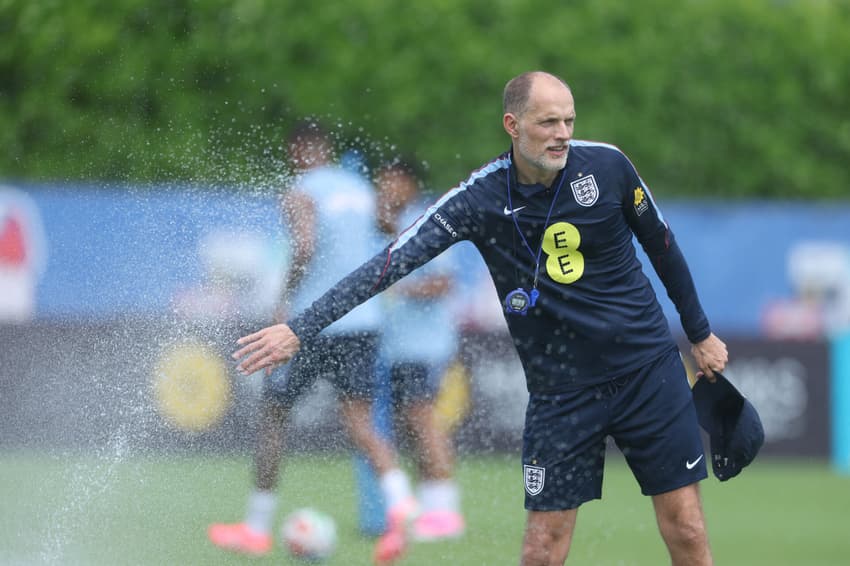 Treinador da Inglaterra, Thomas Tuchel em treino (Foto: Richard Pelham/Getty Images/AFP)