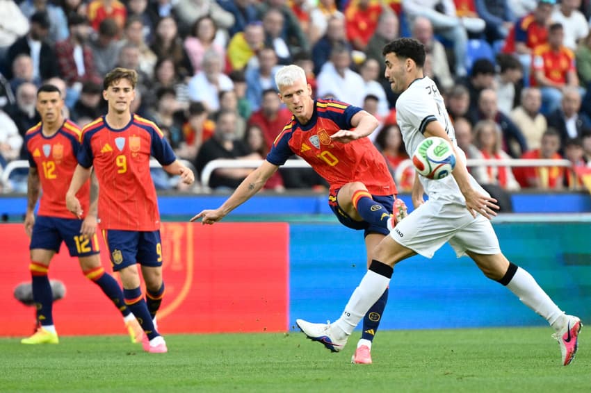Amistoso entre Espanha e Iraque (Foto: Ander Gillenea / AFP)