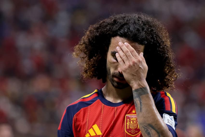 A frustração de Cucurella no empate sem gols da Espanha com Cabo Verde (Foto: Mattia Ozbot/Getty Images/AFP (Photo by Mattia Ozbot / GETTY IMAGES NORTH AMERICA / Getty Images via AFP)