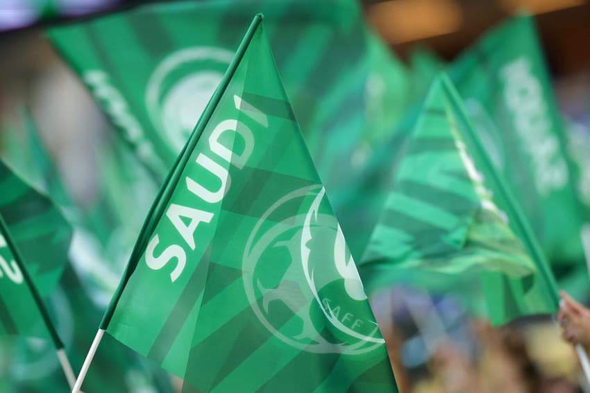 Bandeira da Arábia Saudita em jogo da Copa do Mundo (Foto: Alex Slitz/Getty Images/AFP)