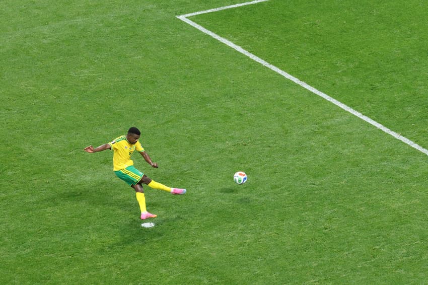 Gol de Mokoena, para a África do Sul contra a Tchéquia (Foto: Molly Darlington / GETTY IMAGES NORTH AMERICA / Getty Images via AFP)