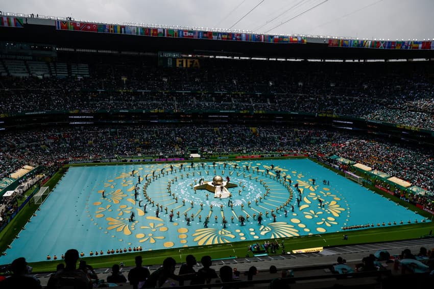 Abertura da Copa do Mundo antes de México x África do Sul