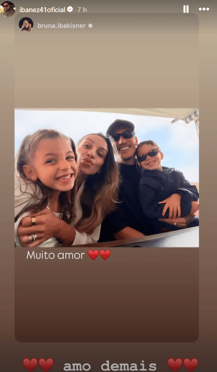 Ibanez em despedida da família antes da Copa do Mundo (Foto: Reprodução)