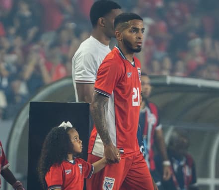 César Yanis em campo pela seleção do Panamá (Foto: Reprodução)