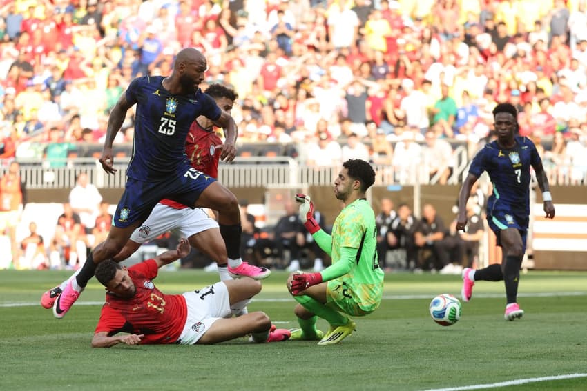 Igor Thiago em ação durante partida entre Brasil e Egito (Foto: Kirk Irwin / GETTY IMAGES NORTH AMERICA / Getty Images via AFP)