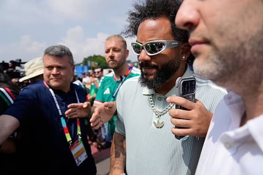 Marcelo no estádio Azteca na abertura da Copa do Mundo (Foto: Reprodução/x)
