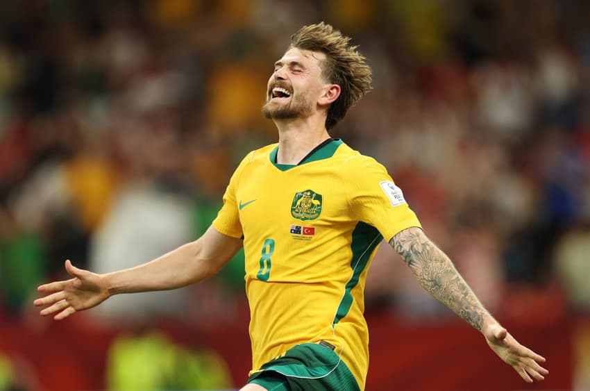 Metcalfe comemora gol da Austrália sobre a Turquia, pela Copa do Mundo