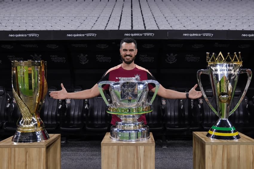 Guilherme da Costa deixa o Corinthians após proposta do Internacional (Foto: Reprodução/Instagram)