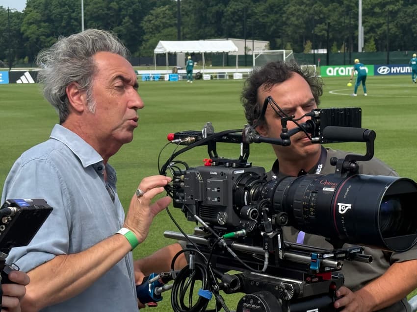 Paolo Sorrentino no treinamento da Seleção Brasileira (Foto: Marcio Iannacca/Lance!)