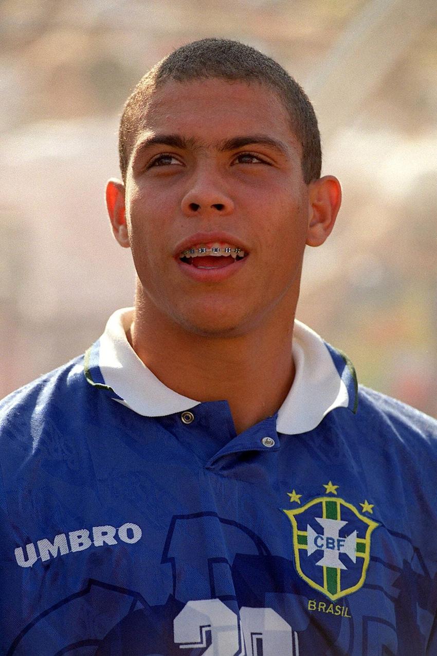 Ronaldo Fenômeno fez sua estreia pela Seleção Brasileira em amistoso contra a Argentina, em março de 1994. (Foto: Divulgação/ FIFA)