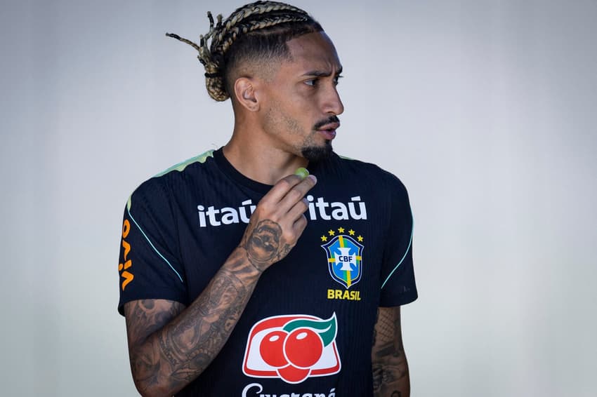 Raphinha em treino da Seleção Brasileira nos Estados Unidos antes de amistoso contra o Egito