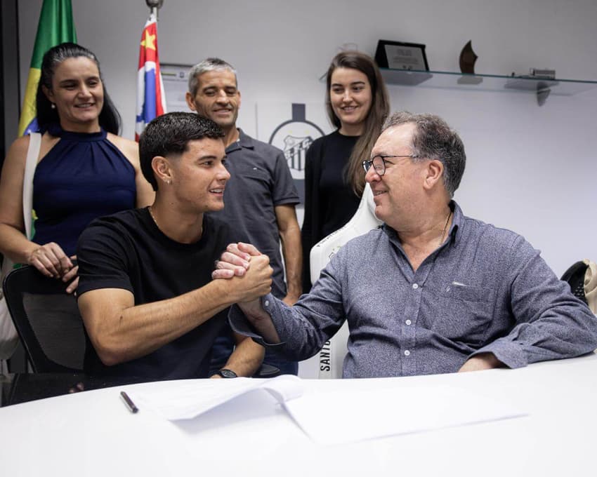 Samuel Pierri passou por todas as etapas das categorias de base do Santos antes de chegar ao profissional. (Foto: Raul Baretta/ Santos FC)