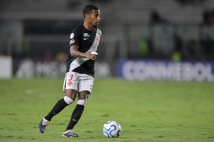 O vínculo de Tchê Tchê com o Vasco se encerra ao fim de 2026 (Foto: Thiago Ribeiro/AGIF/Folhapress)