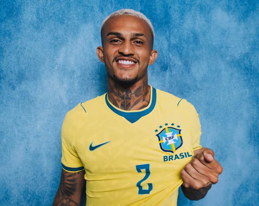 Wesley em Media Day pela Seleção para a Copa (Foto: Divulgação)