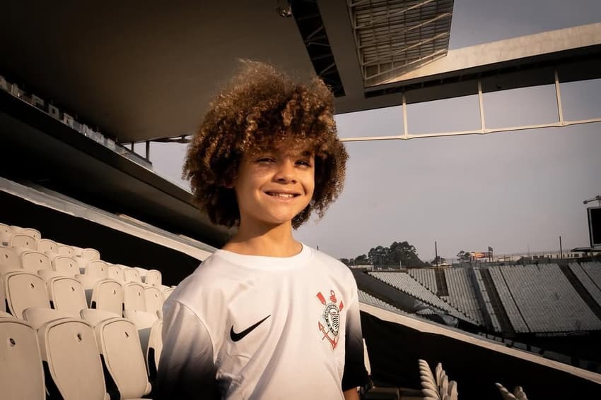 Flora deixou o Corinthians, segundo o pai (Foto: Reprodução/Instagram)