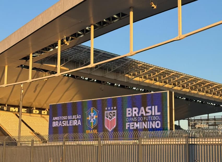 Entrada da Neo Química Arena para Brasil x Estados Unidos. (Foto: Giselly Corrêa/Lance!)