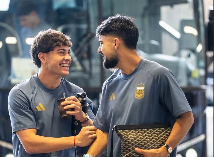 Agustín Giay e Flaco López, do Palmeiras, podem ganhar chance entre os titulares da Argentina (Foto: Reprodução/Instagram)