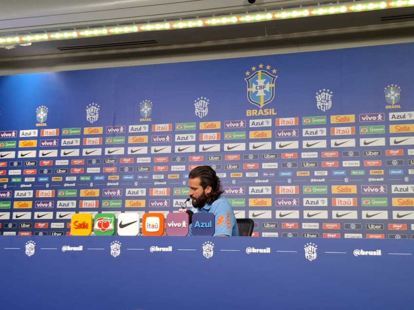 Alisson, goleiro da Seleção Brasileira (Foto: Marcio Dolzan/Lance!)
