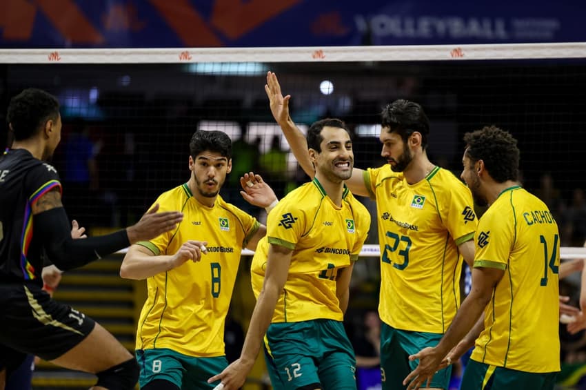 Brasil venceu a Sérvia por 3 sets a 0 na primeira semana da VNL