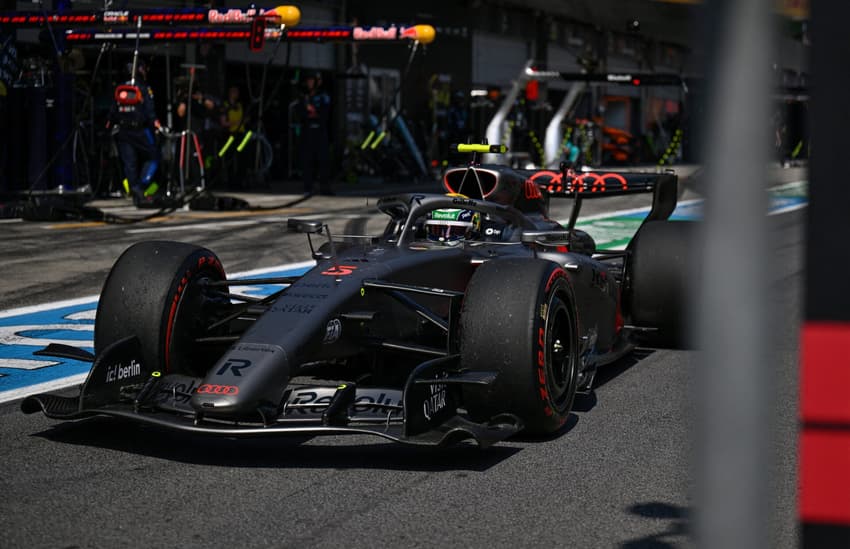 Gabriel Bortoleto em ação no GP da Áustria pela F1 2026
