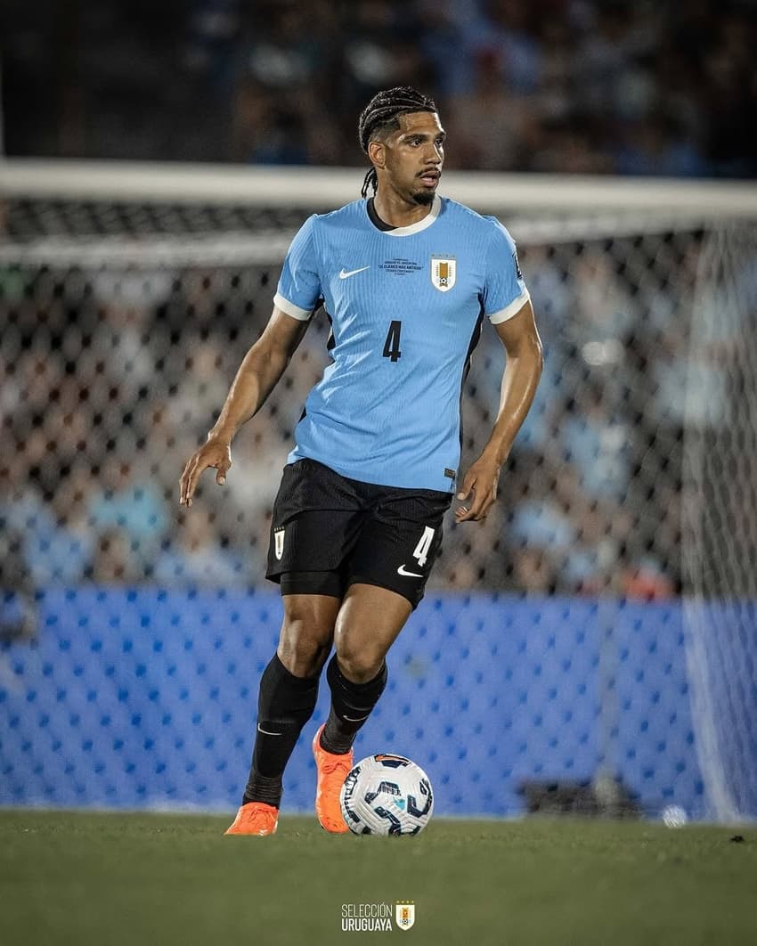 ronald araujo barcelona zagueiro uruguai