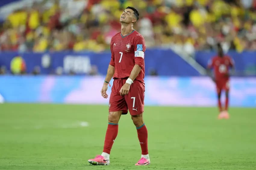 CR7 teve partida apagada contra a Colômbia