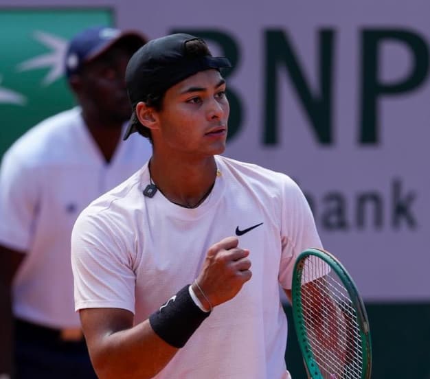 Guto Miguel em uma das vitórias em Roland Garros (Foto: Divulgação)