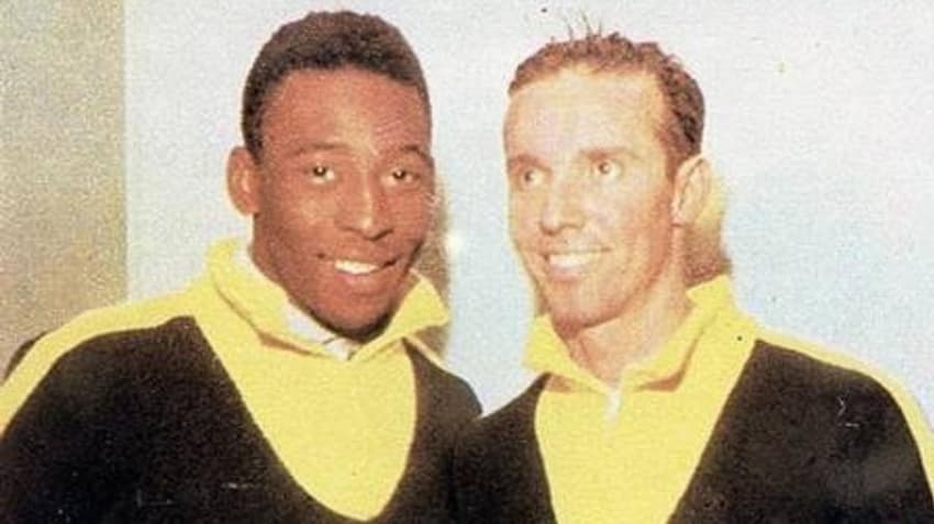 Pelé ao lado de Zagallo pela Seleção Brasileira em Copa do Mundo (Foto: Reprodução)