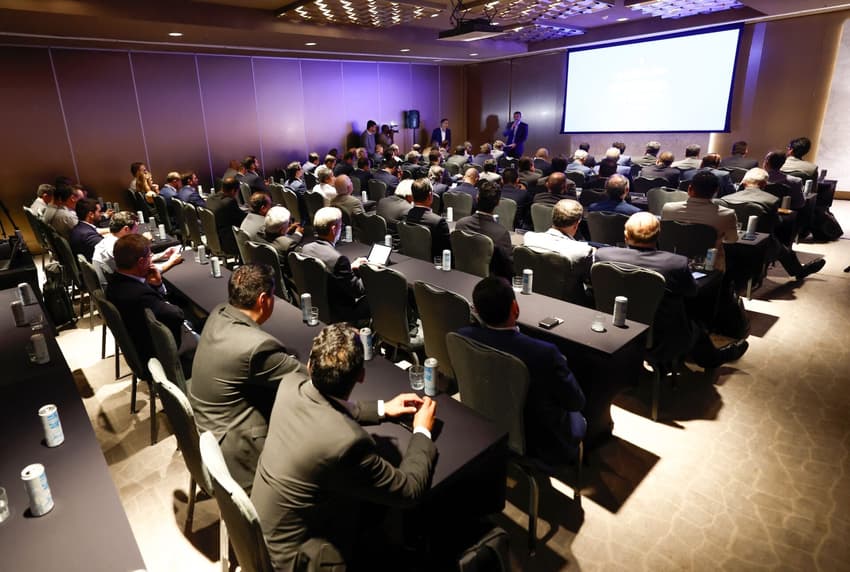 Representantes de clubes e federações estiveram na CBF para reunião sobre a liga (Foto: Rafael Ribeiro/CBF)