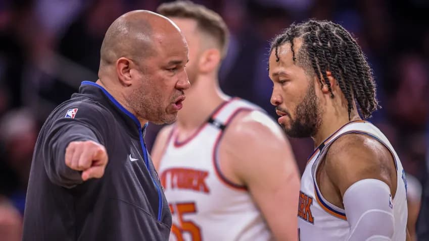 Rick e Jalen Brunson em partida dos Knicks na NBA (Foto: Divulgação)