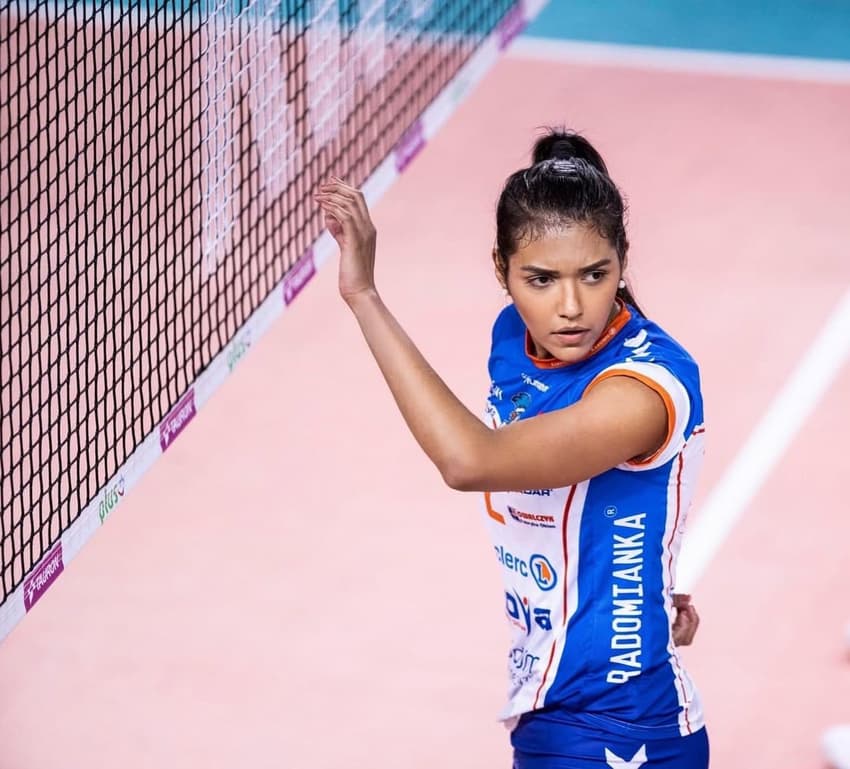 A ponteira Samara atua no voleibol turco