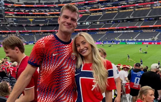 Alezander Sorloth e sua namorada Lena Selnes