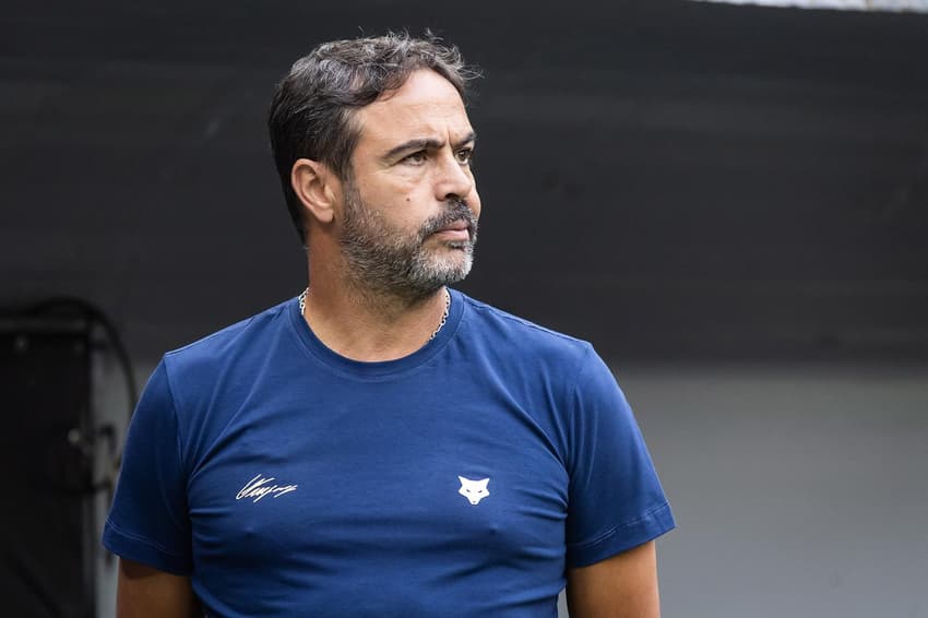 Artur Jorge em amistoso contra o Grêmio